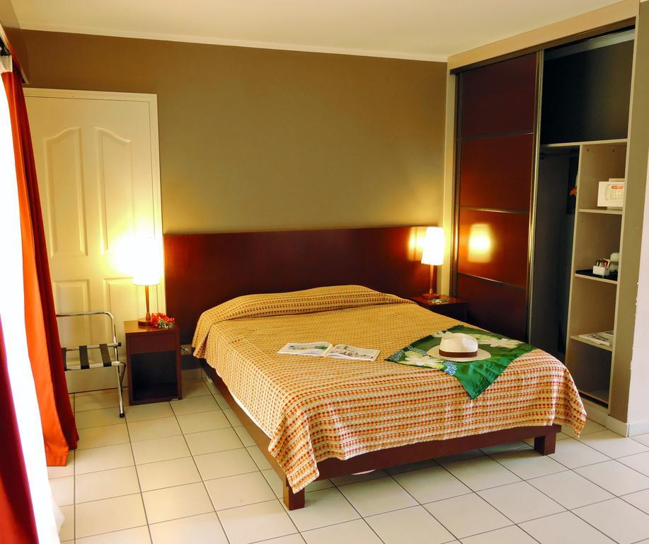 Koniambo Hotel Kone Room photo